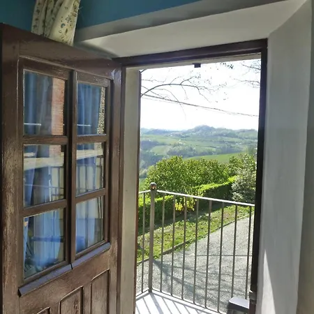 Bed And Breakfast Val D'Oche Castel Boglione Room photo